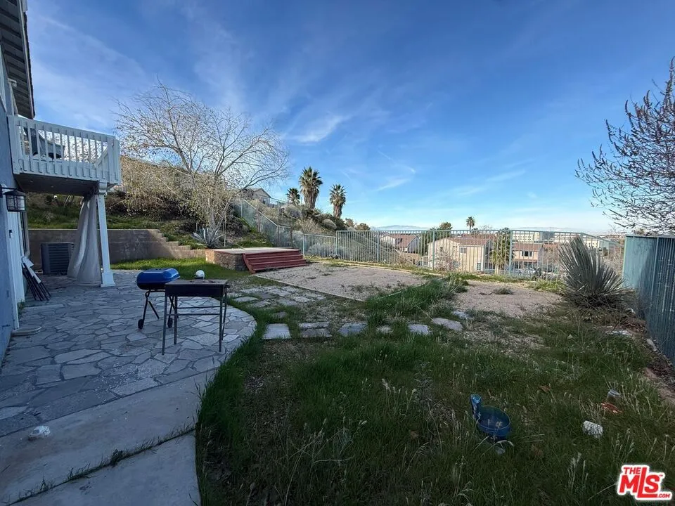 719 W Avenue Q10 Palmdale, CA 93551