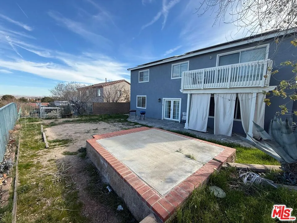 719 W Avenue Q10 Palmdale, CA 93551