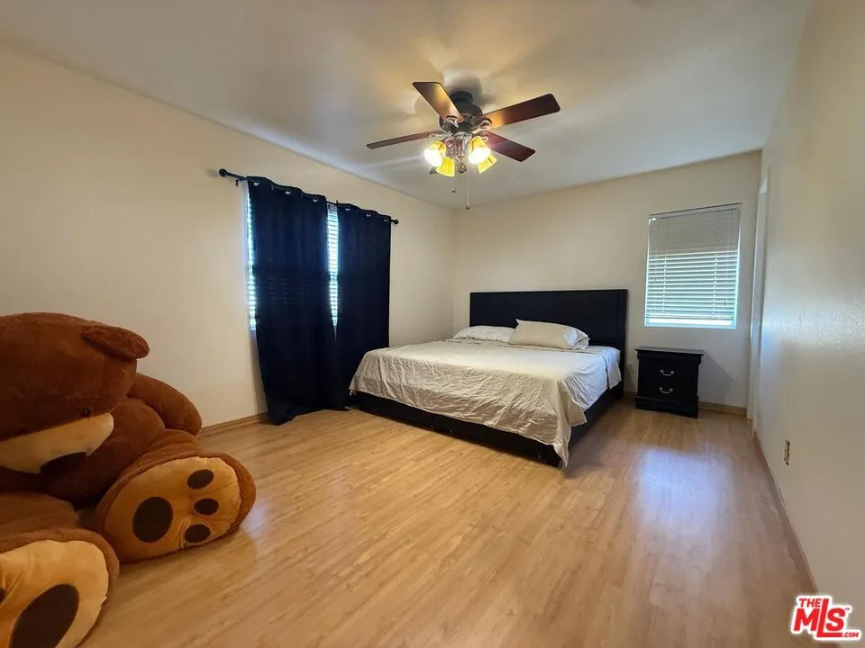 719 W Avenue Q10 Palmdale, CA 93551