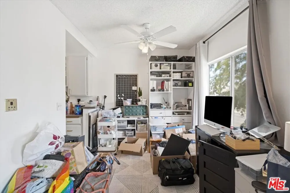 12940 Riverside Drive #201 Los Angeles, CA 91423