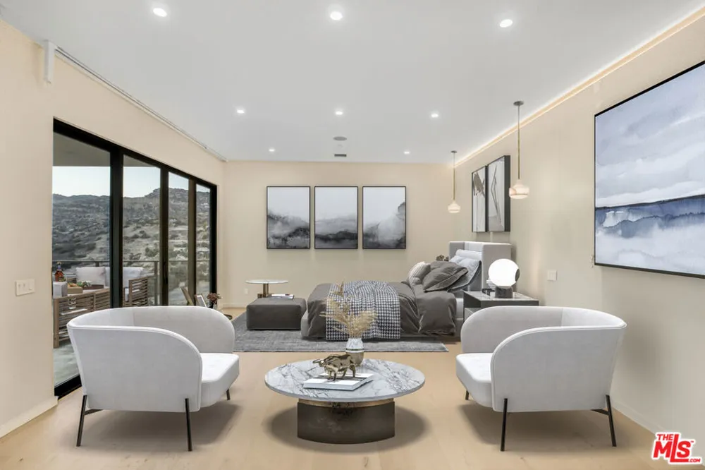 22570 S Summit Ridge Circle Chatsworth, CA 91311