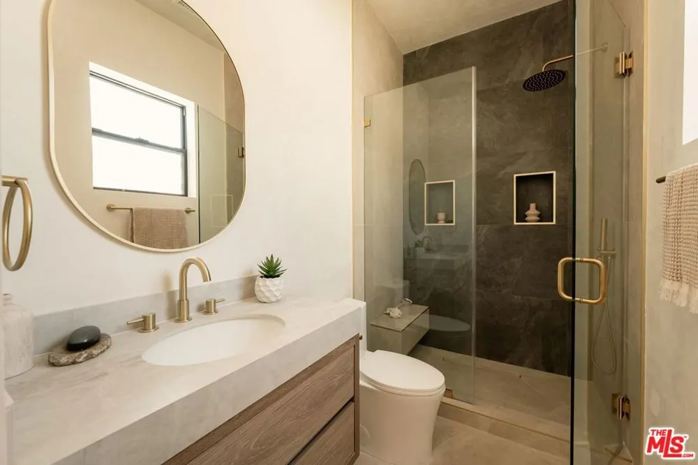 4641 Vesper Avenue Sherman Oaks, CA 91403
