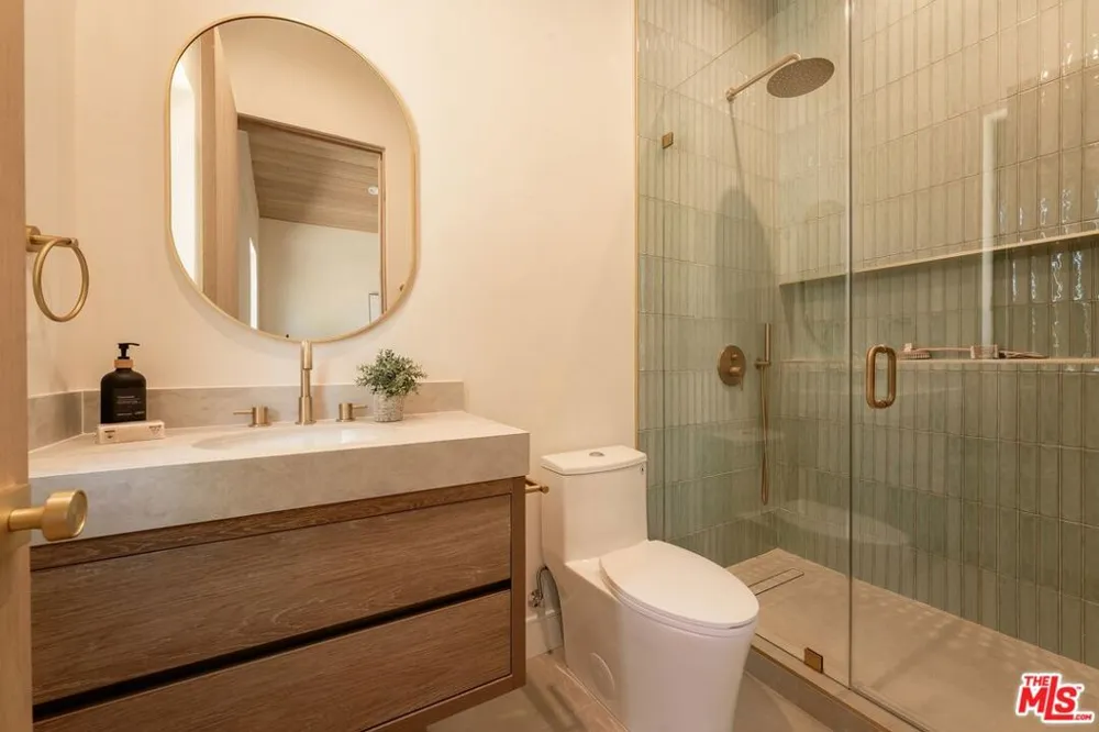 4641 Vesper Avenue Sherman Oaks, CA 91403