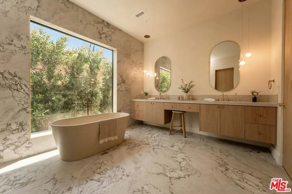 4641 Vesper Avenue Sherman Oaks, CA 91403