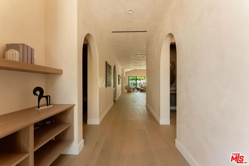 4641 Vesper Avenue Sherman Oaks, CA 91403