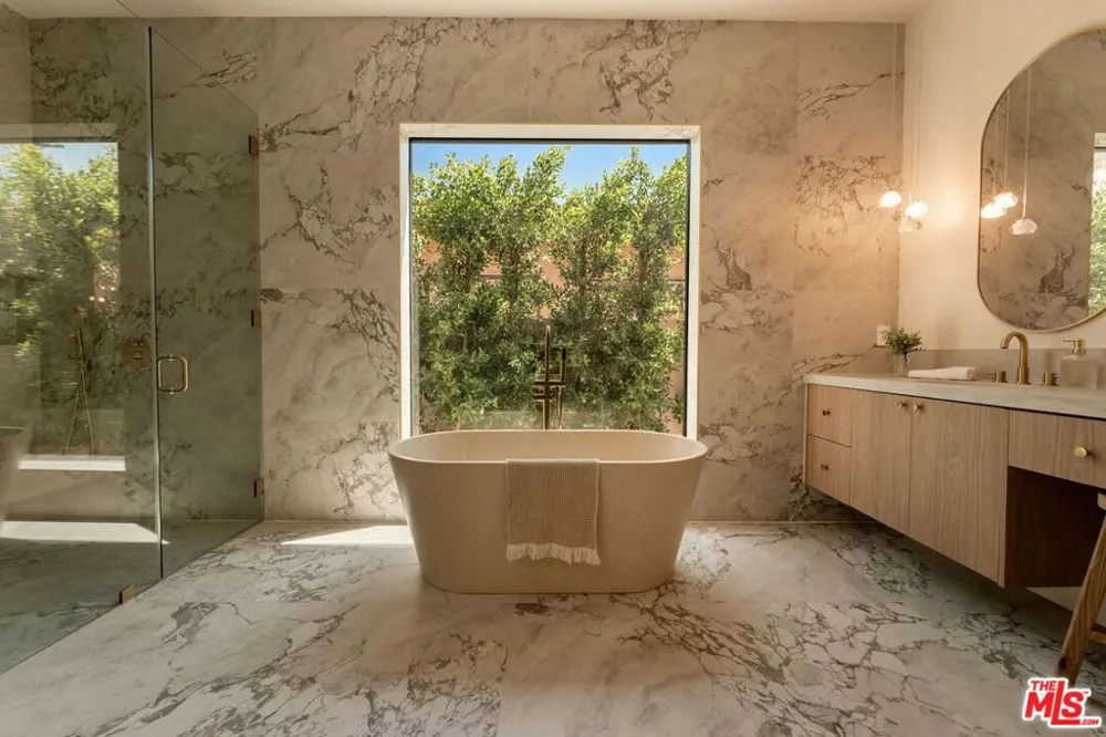 4641 Vesper Avenue Sherman Oaks, CA 91403