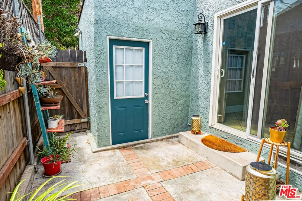4224 E 11th Street Long Beach, CA 90804