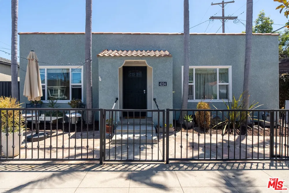 4224 E 11th Street Long Beach, CA 90804