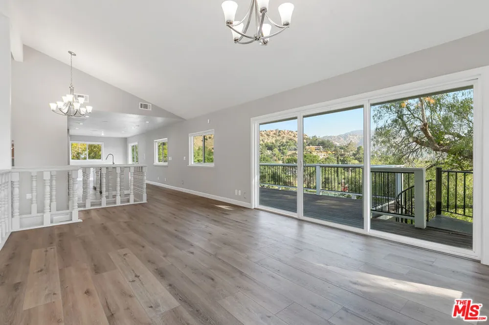23937 Jensen Drive West Hills, CA 91304