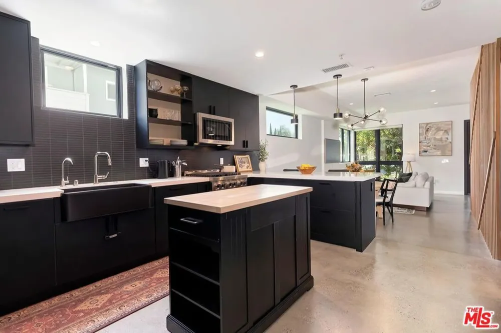 4180 Duquesne Avenue #1 Culver City, CA 90232