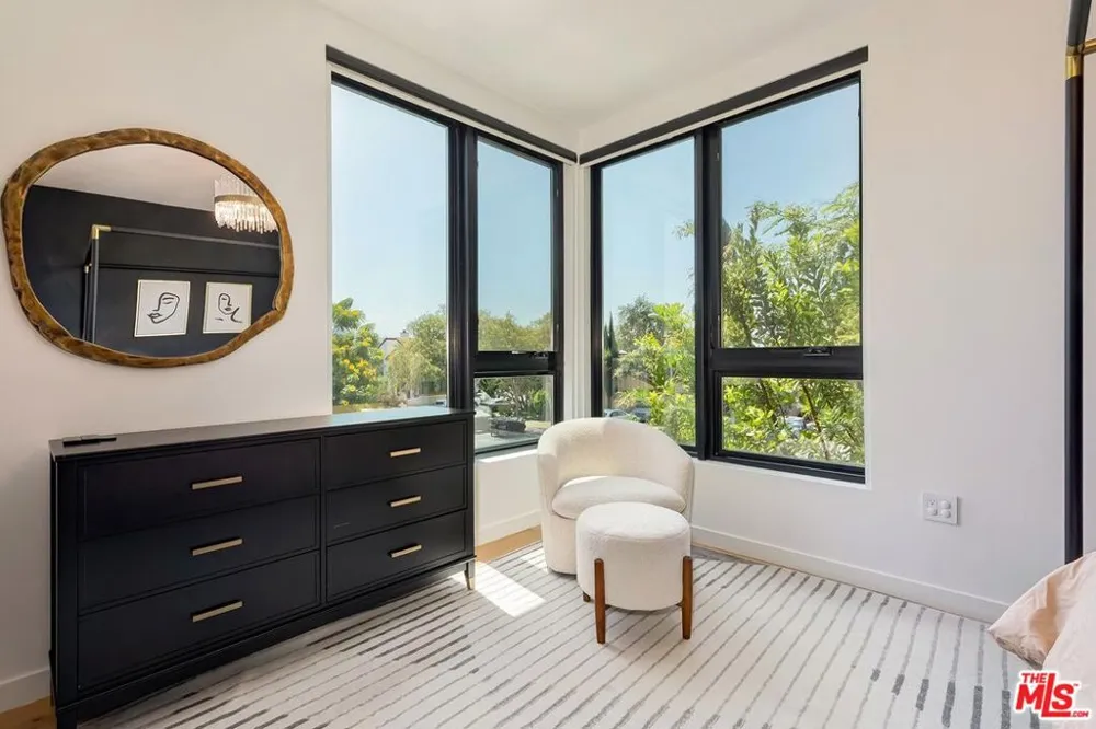 4180 Duquesne Avenue #1 Culver City, CA 90232
