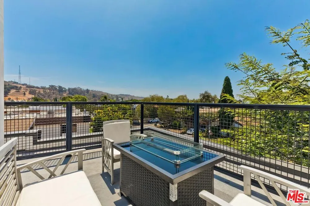4180 Duquesne Avenue #1 Culver City, CA 90232