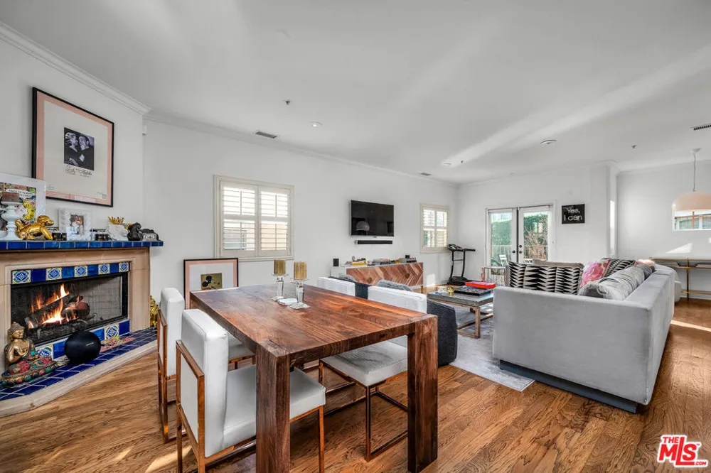 934 Hilldale Avenue West Hollywood, CA 90069