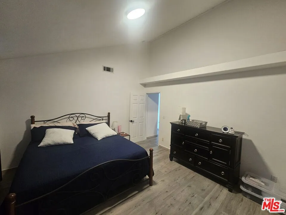 4922 W 104th Street Inglewood, CA 90304