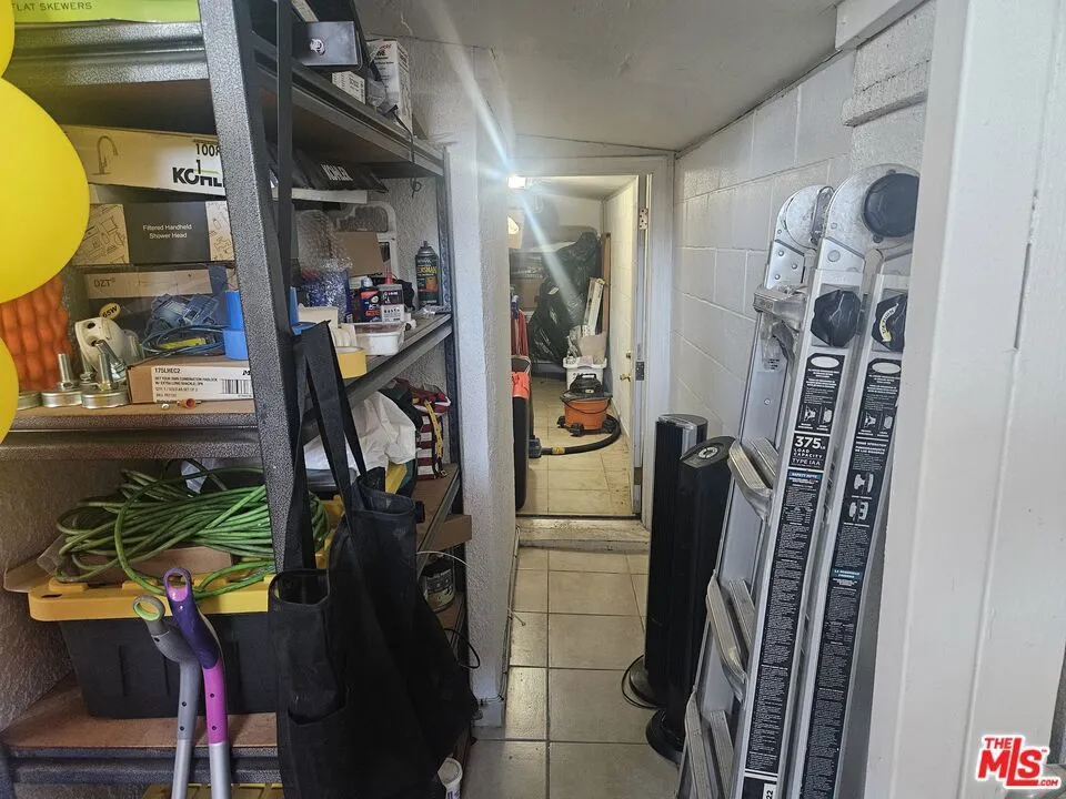 4922 W 104th Street Inglewood, CA 90304