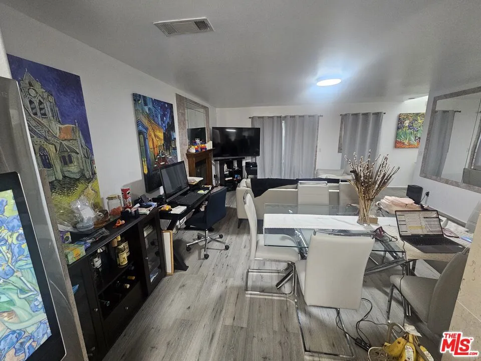 4922 W 104th Street Inglewood, CA 90304