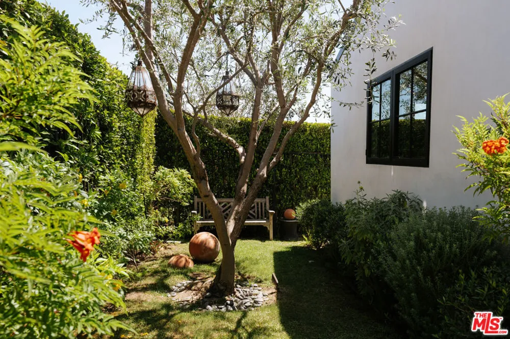 221 Tranquillo Road Los Angeles, CA 90272