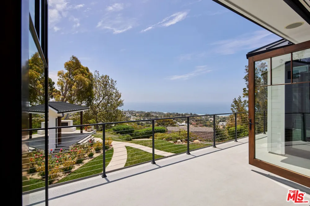 5561 Horizon Drive Malibu, CA 90265