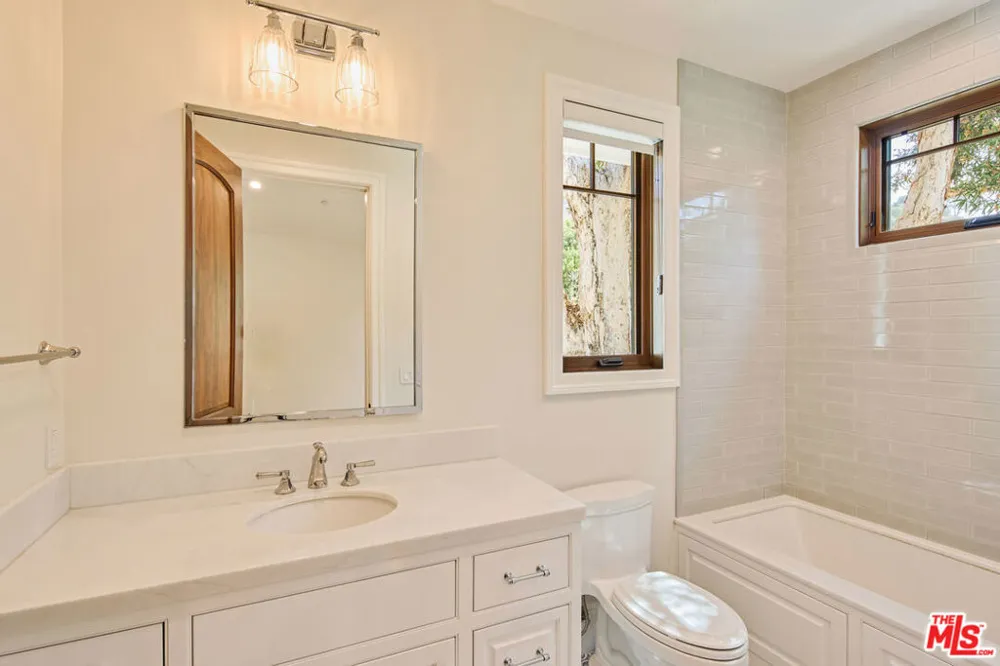 5561 Horizon Drive Malibu, CA 90265