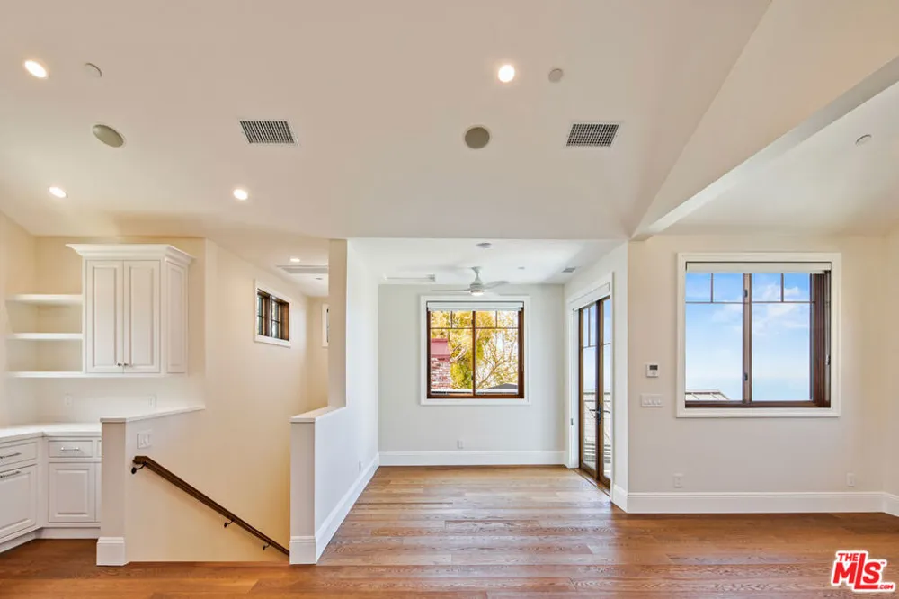 5561 Horizon Drive Malibu, CA 90265