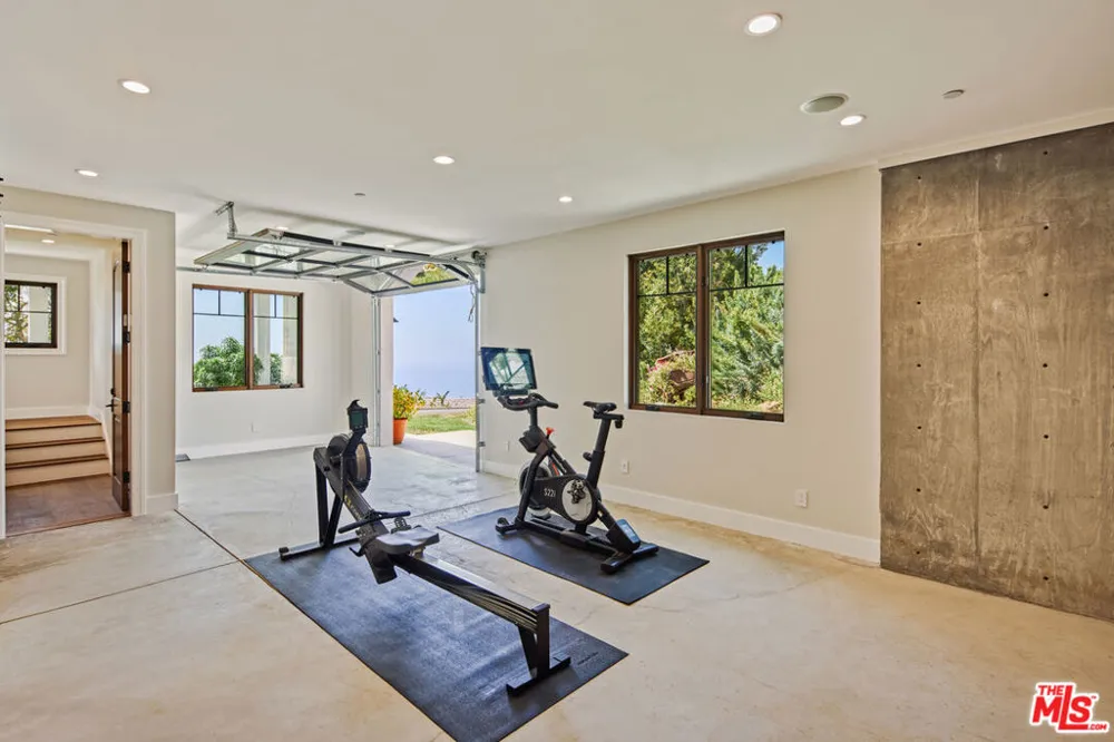 5561 Horizon Drive Malibu, CA 90265