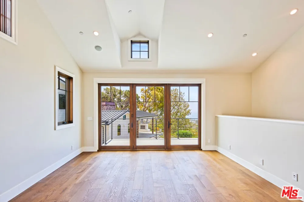 5561 Horizon Drive Malibu, CA 90265
