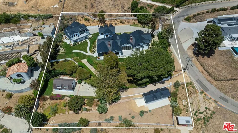 5561 Horizon Drive Malibu, CA 90265