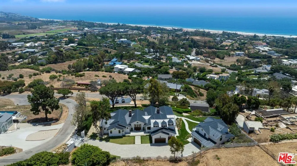 5561 Horizon Drive Malibu, CA 90265