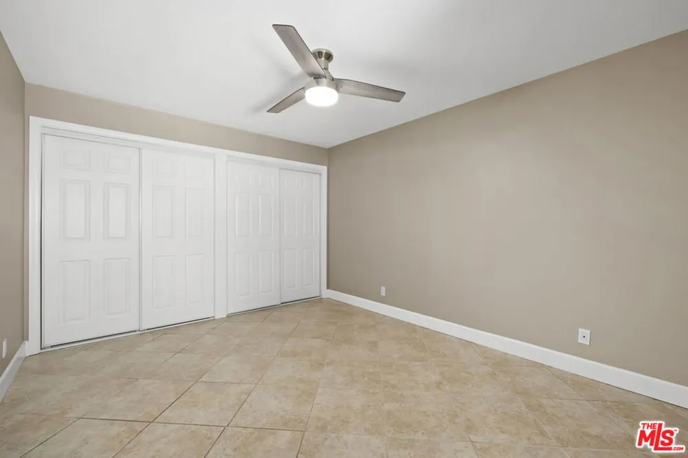 1685 E Avenida De Las Flores Thousand Oaks, CA 91362