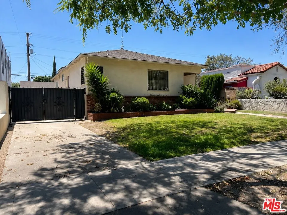 4193 Jackson Avenue Culver City, CA 90232