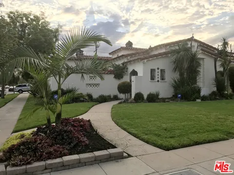 201 Doheny Drive