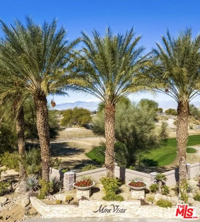 39 Via Bella Rancho Mirage, CA 92270