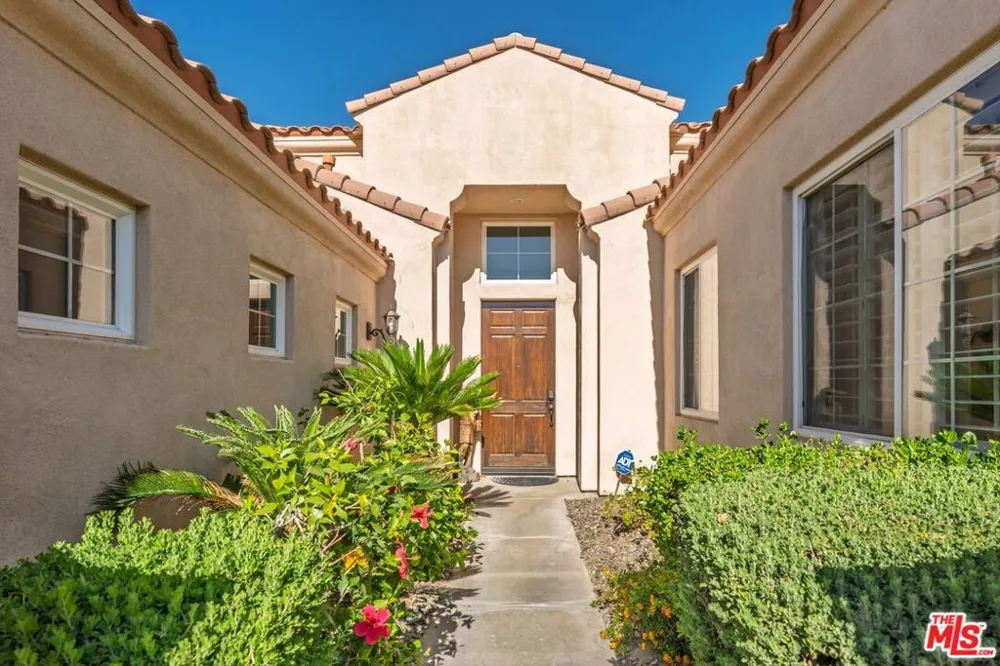 39 Via Bella Rancho Mirage, CA 92270
