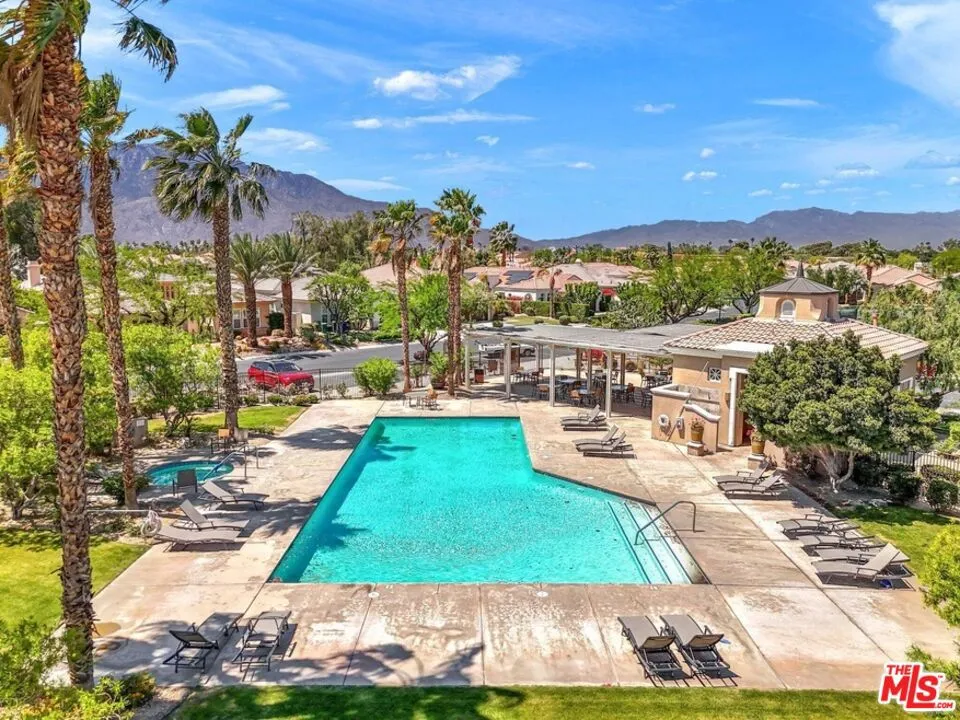39 Via Bella Rancho Mirage, CA 92270