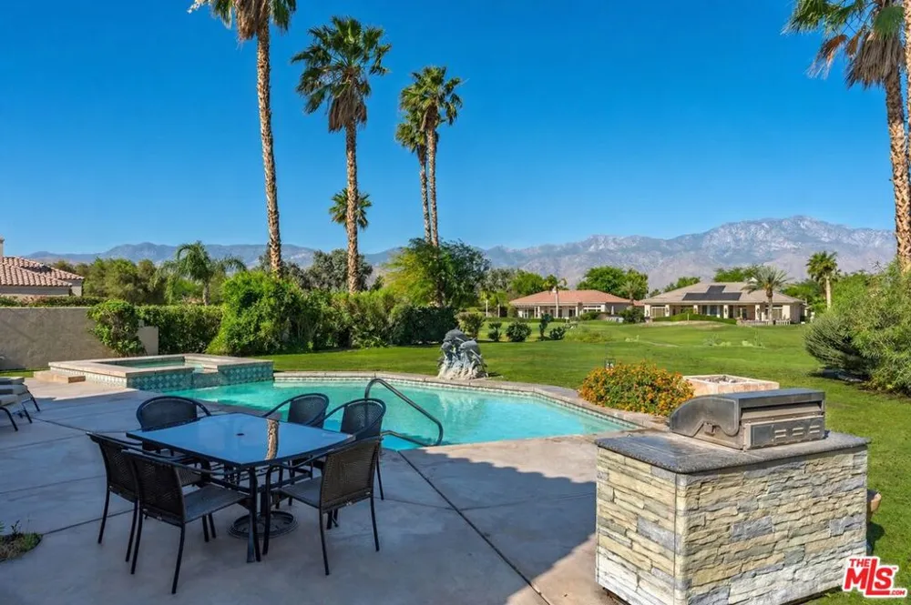 39 Via Bella Rancho Mirage, CA 92270