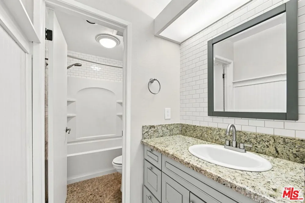 2940 Verdugo Road #213 Glendale, CA 91208