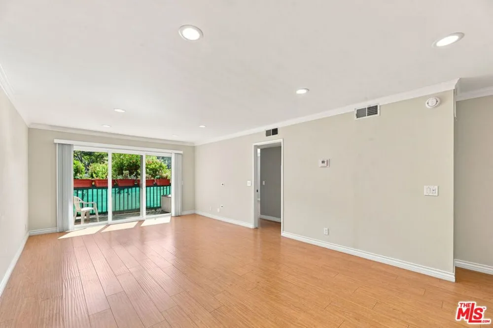 2940 Verdugo Road #213 Glendale, CA 91208