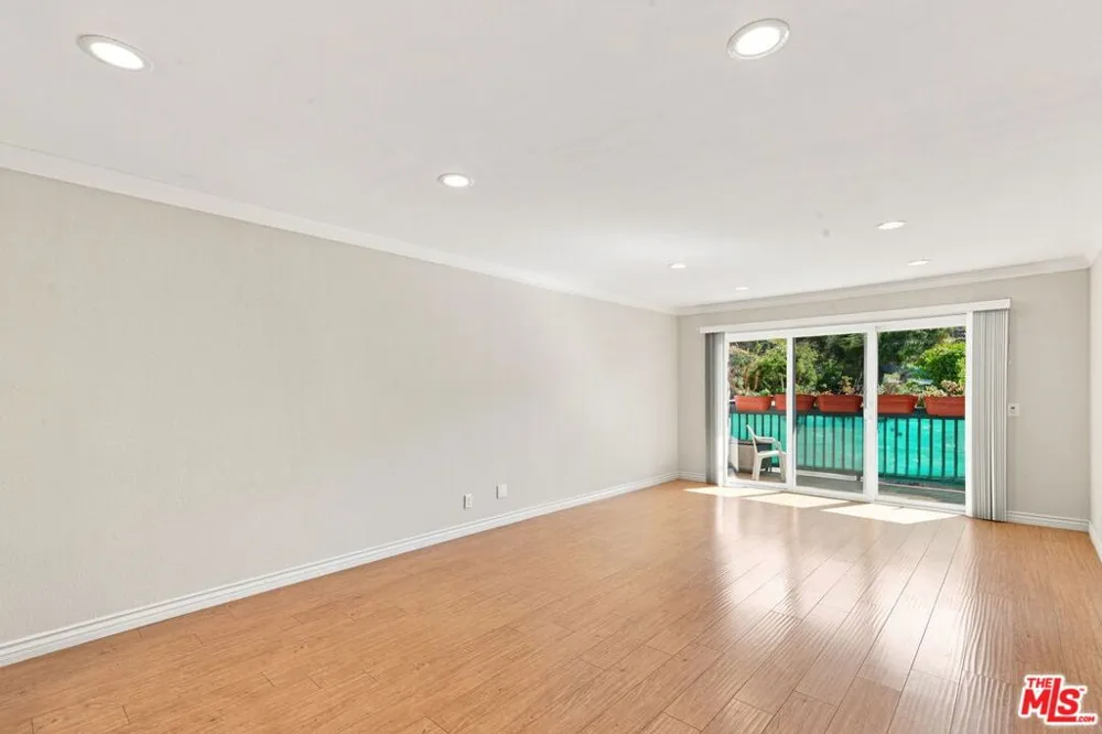 2940 Verdugo Road #213 Glendale, CA 91208