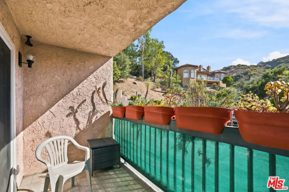 2940 Verdugo Road #213 Glendale, CA 91208