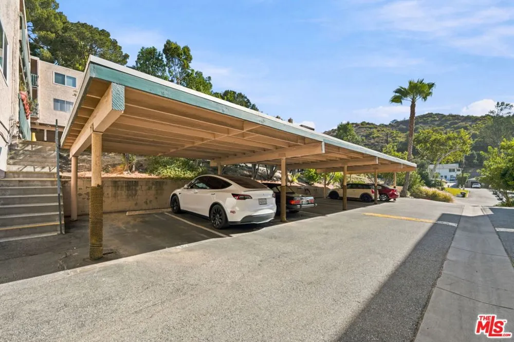 2940 Verdugo Road #213 Glendale, CA 91208
