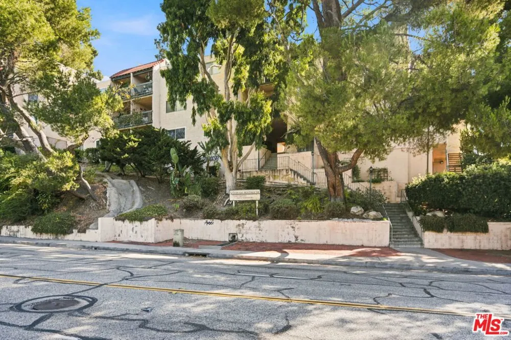 2940 Verdugo Road #213 Glendale, CA 91208