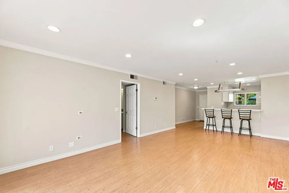 2940 Verdugo Road #213 Glendale, CA 91208