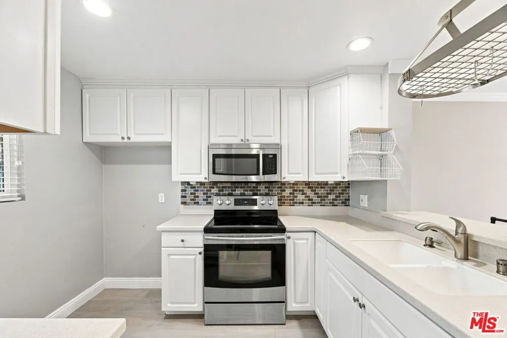 2940 Verdugo Road #213 Glendale, CA 91208
