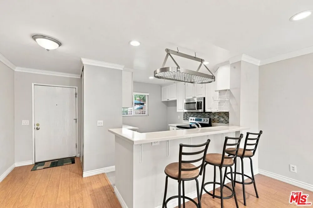 2940 Verdugo Road #213 Glendale, CA 91208