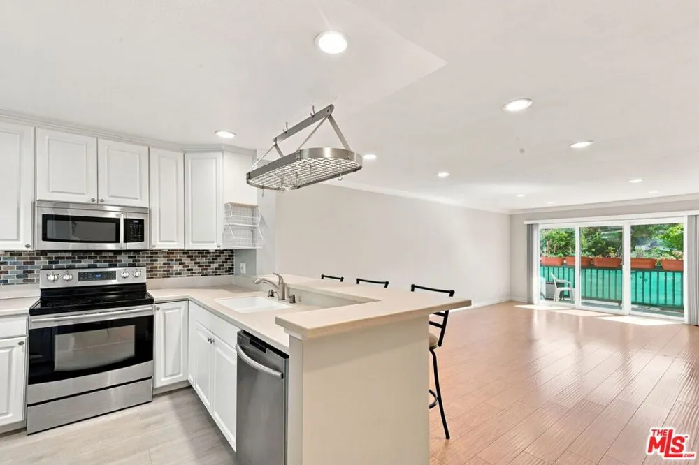 2940 Verdugo Road #213 Glendale, CA 91208