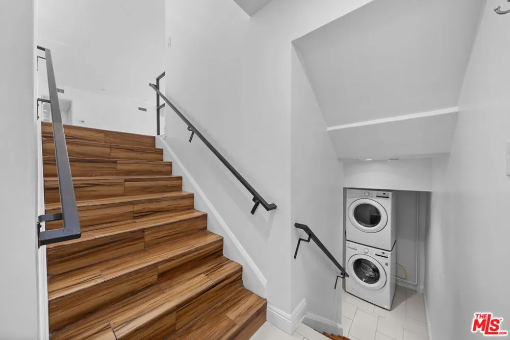 148 S Reeves Drive #4 Beverly Hills, CA 90212