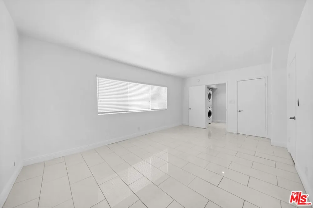148 S Reeves Drive #4 Beverly Hills, CA 90212