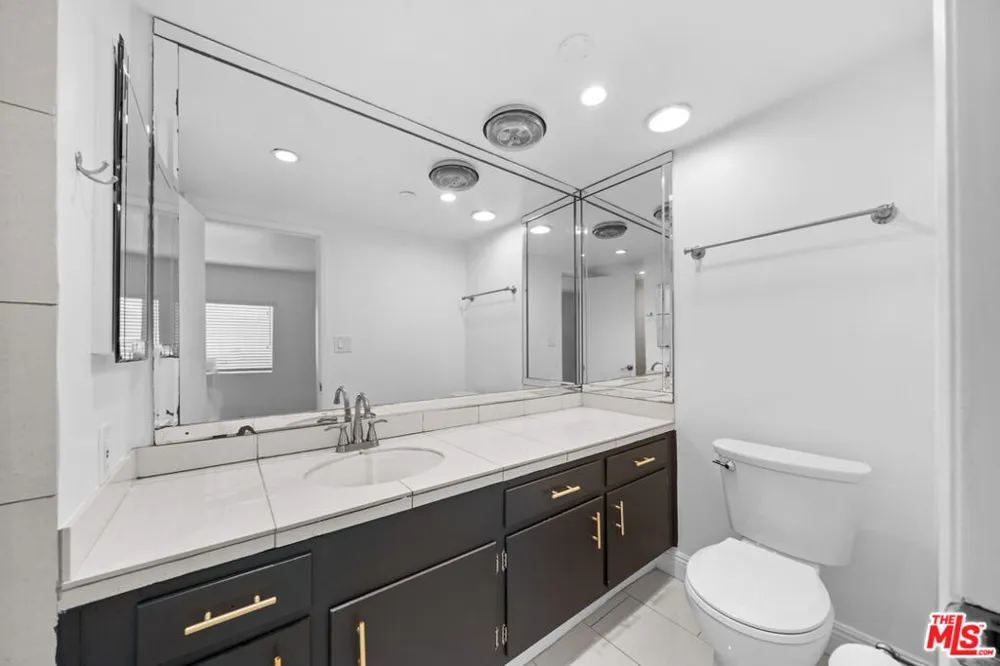 148 S Reeves Drive #4 Beverly Hills, CA 90212