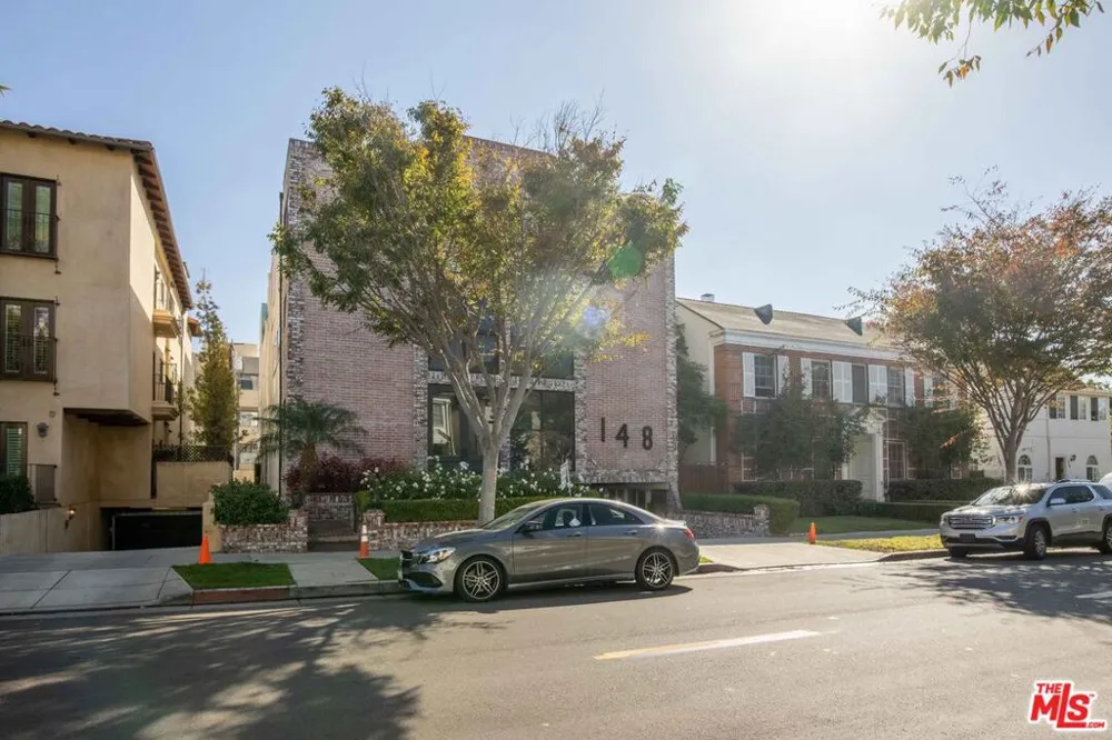 148 S Reeves Drive #4 Beverly Hills, CA 90212