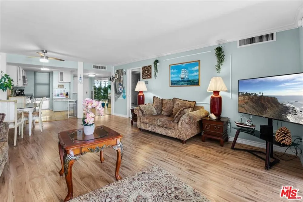 4314 Marina City Drive #326 Marina del Rey, CA 90292